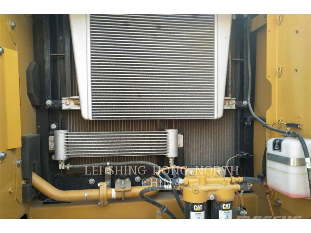 CAT 330D2L Rupsgraafmachines