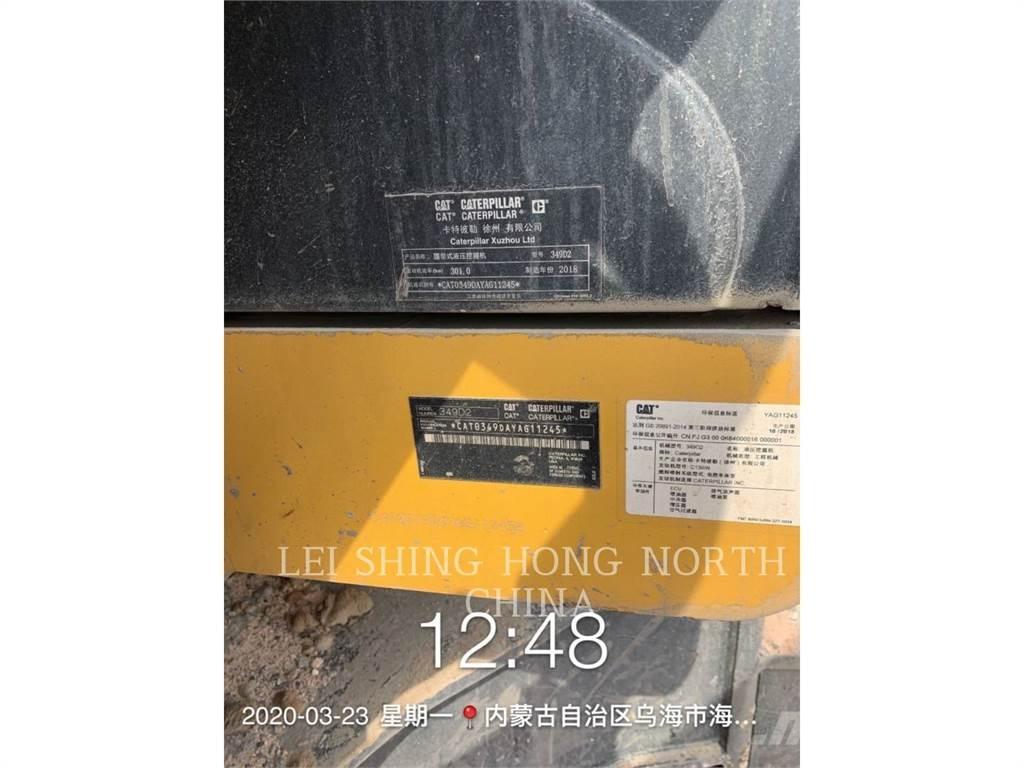 CAT 349D2 Rupsgraafmachines