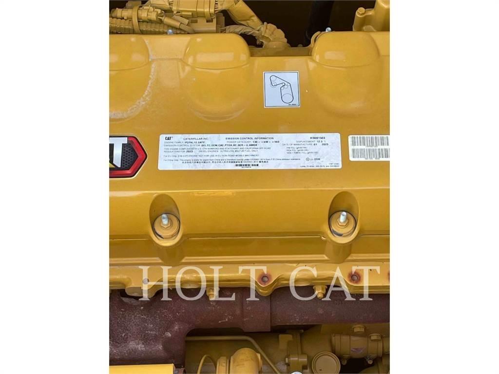 CAT 352 11 Rupsgraafmachines