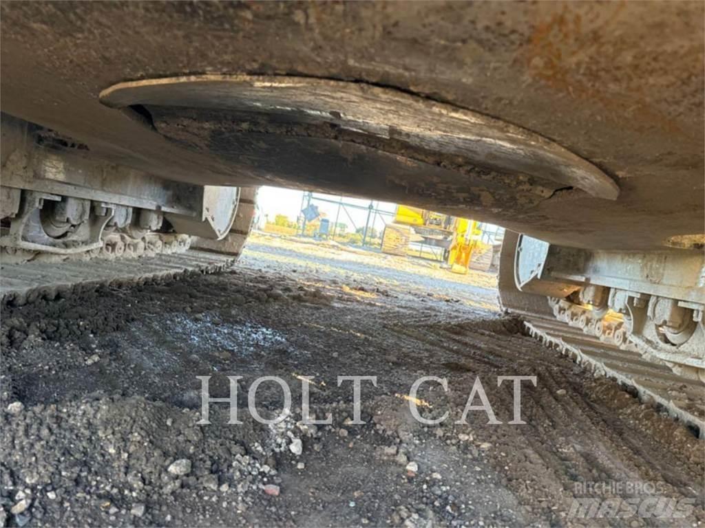 CAT 352 11 Rupsgraafmachines