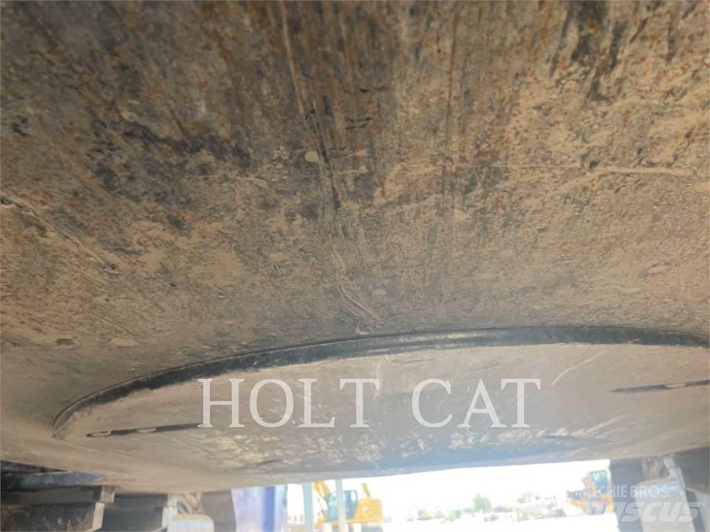 CAT 352 11 TC Rupsgraafmachines