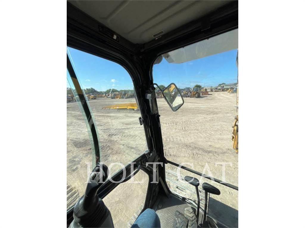 CAT 352 11 TC Rupsgraafmachines