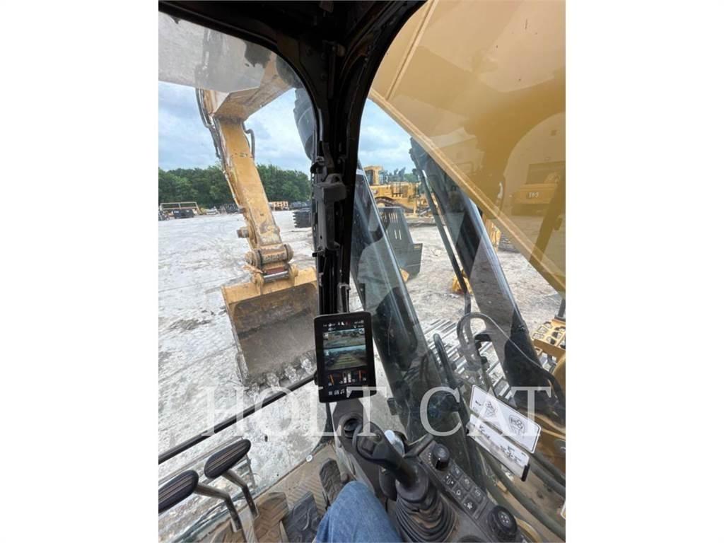 CAT 352 11 TC Rupsgraafmachines