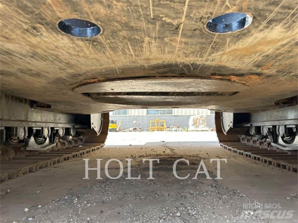 CAT 352 11 TC Rupsgraafmachines