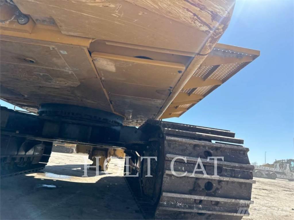 CAT 374 Rupsgraafmachines