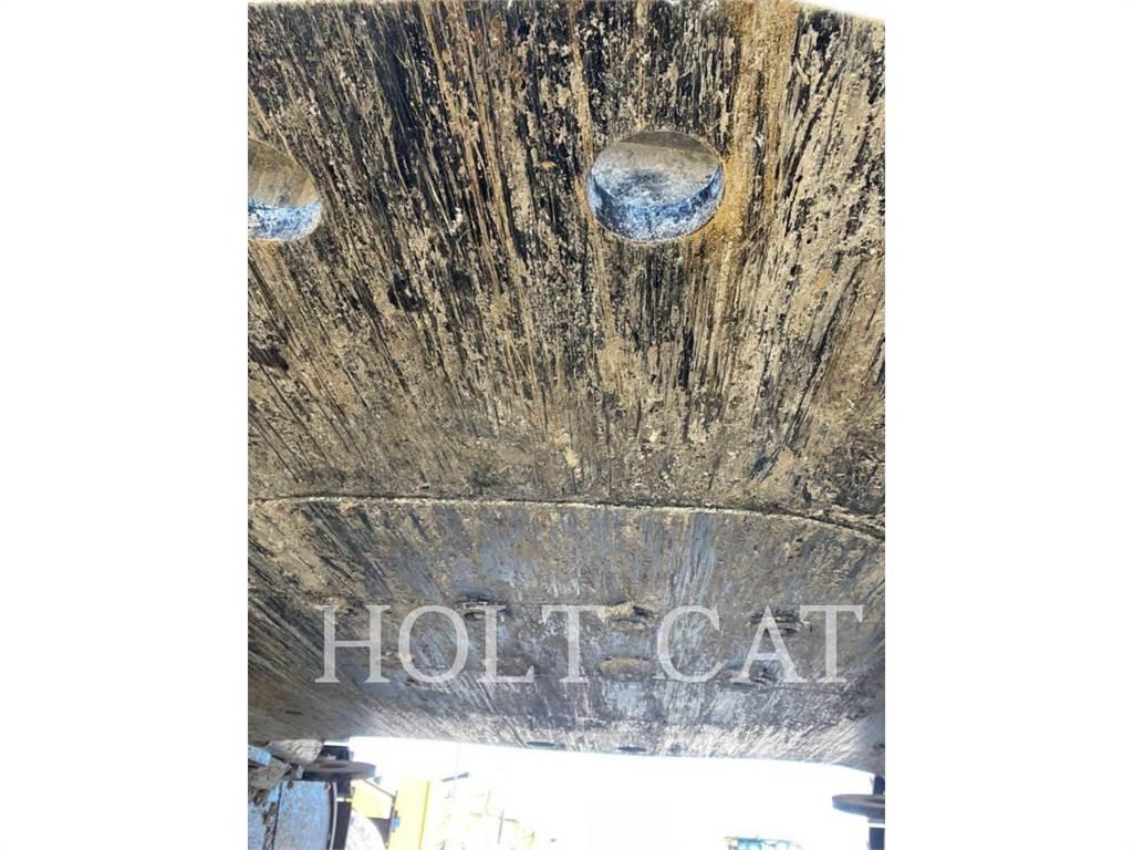 CAT 374 Rupsgraafmachines