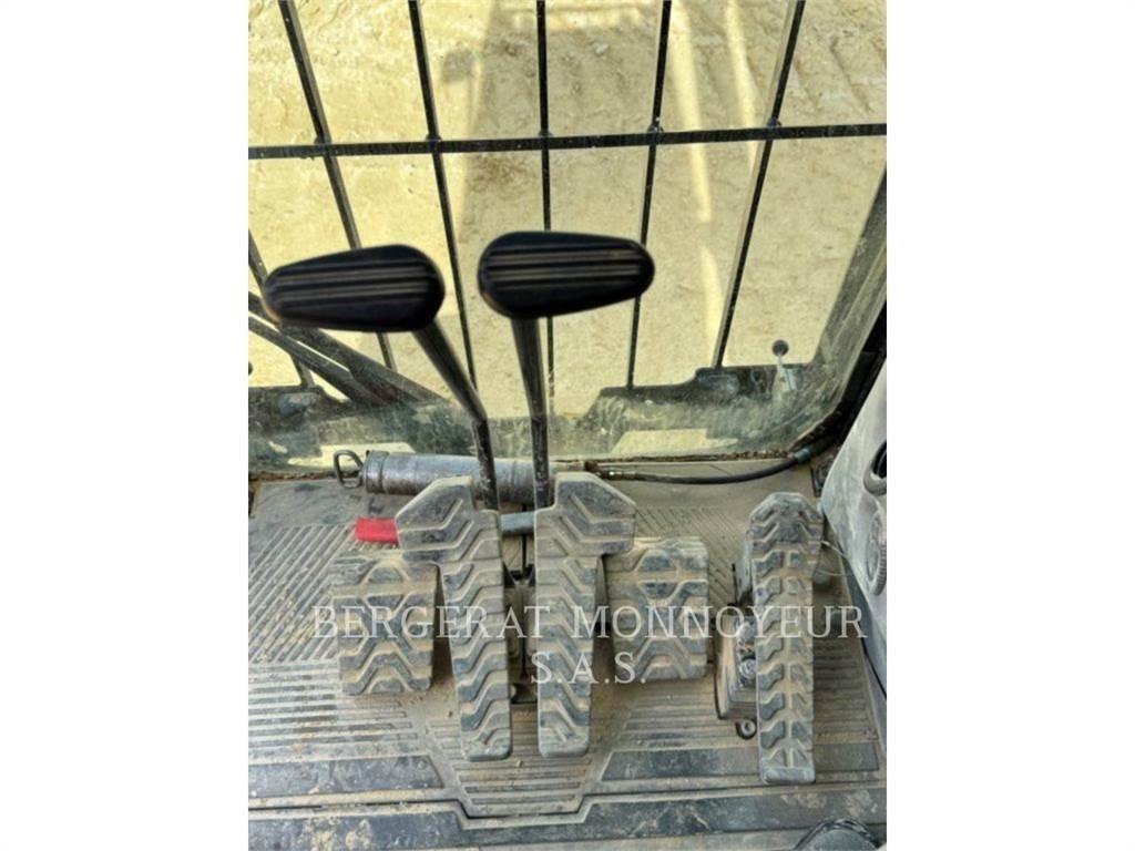 CAT 374-07 Rupsgraafmachines