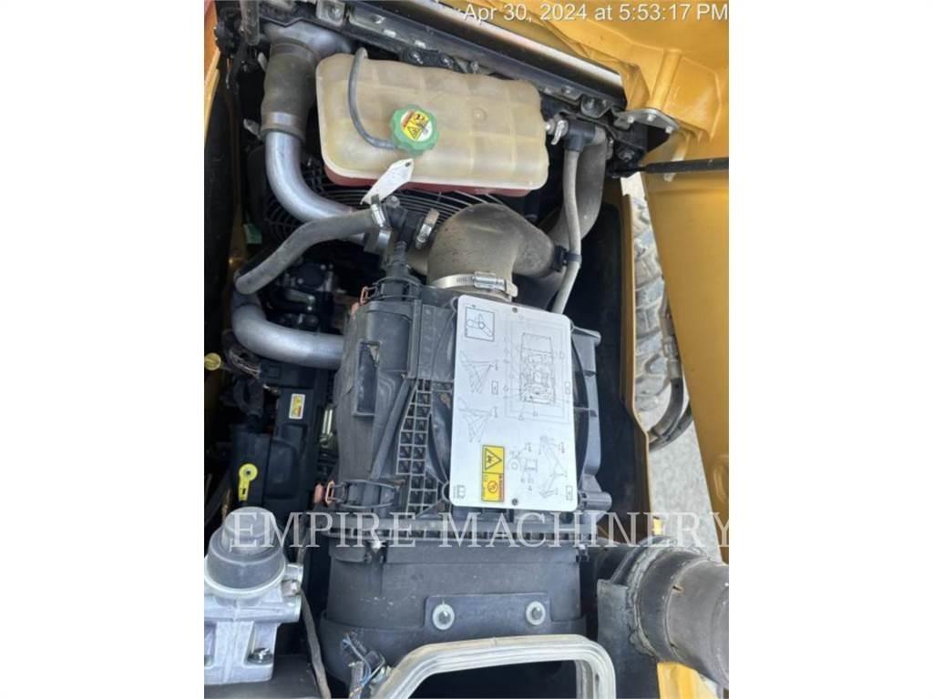 CAT 415F2 4EOP Graaf-laadcombinaties
