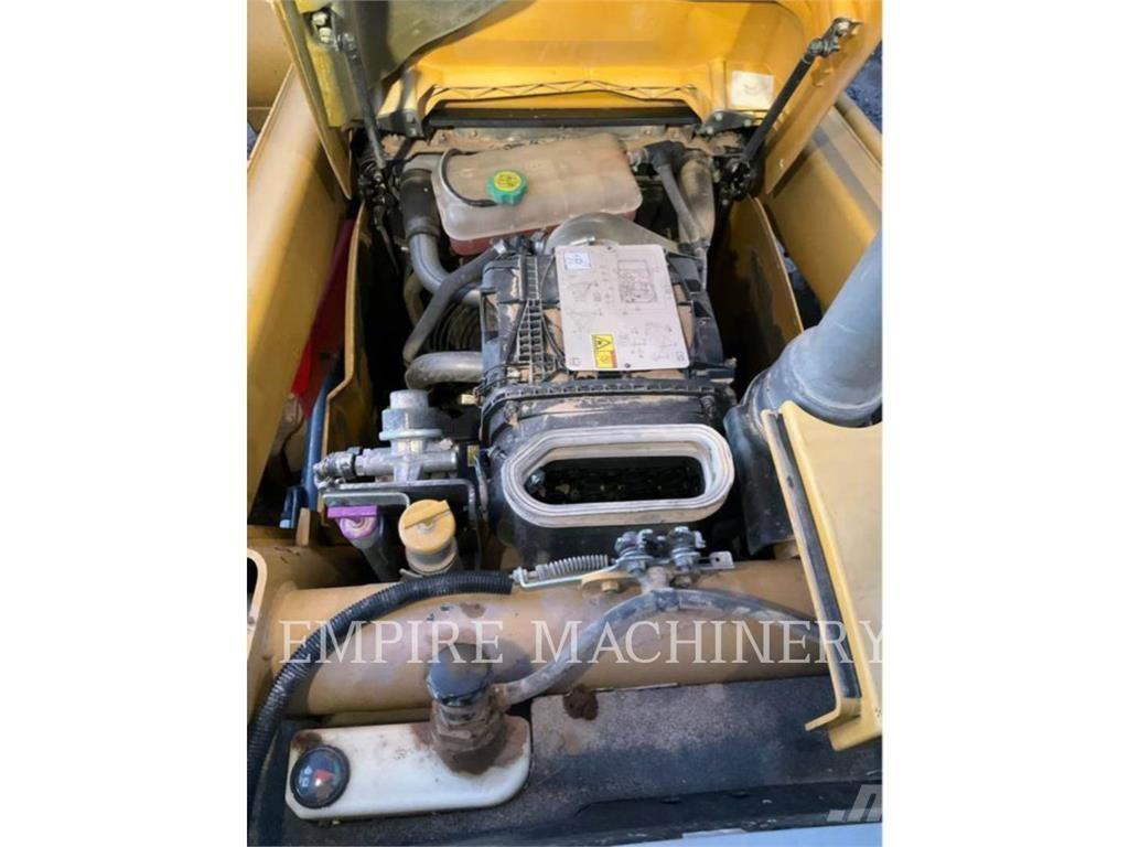 CAT 415F2 IL Wielladers