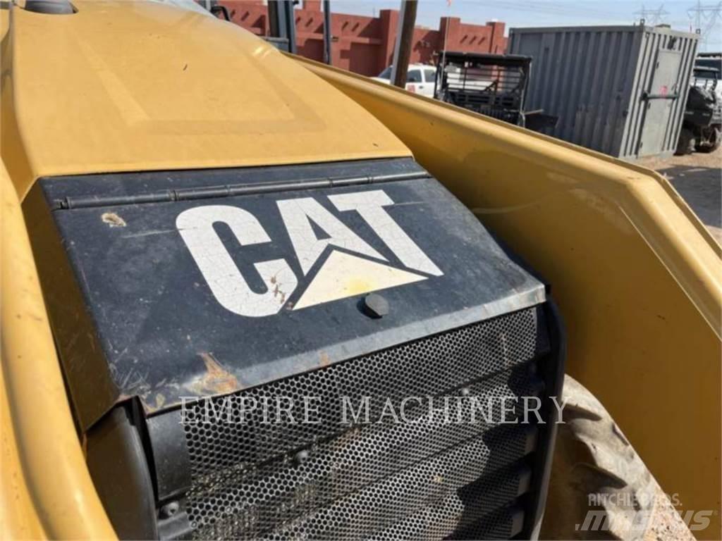 CAT 415F2 IL Wielladers