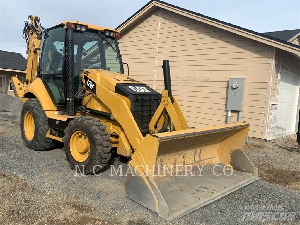 CAT 420F 4ECB Graaf-laadcombinaties