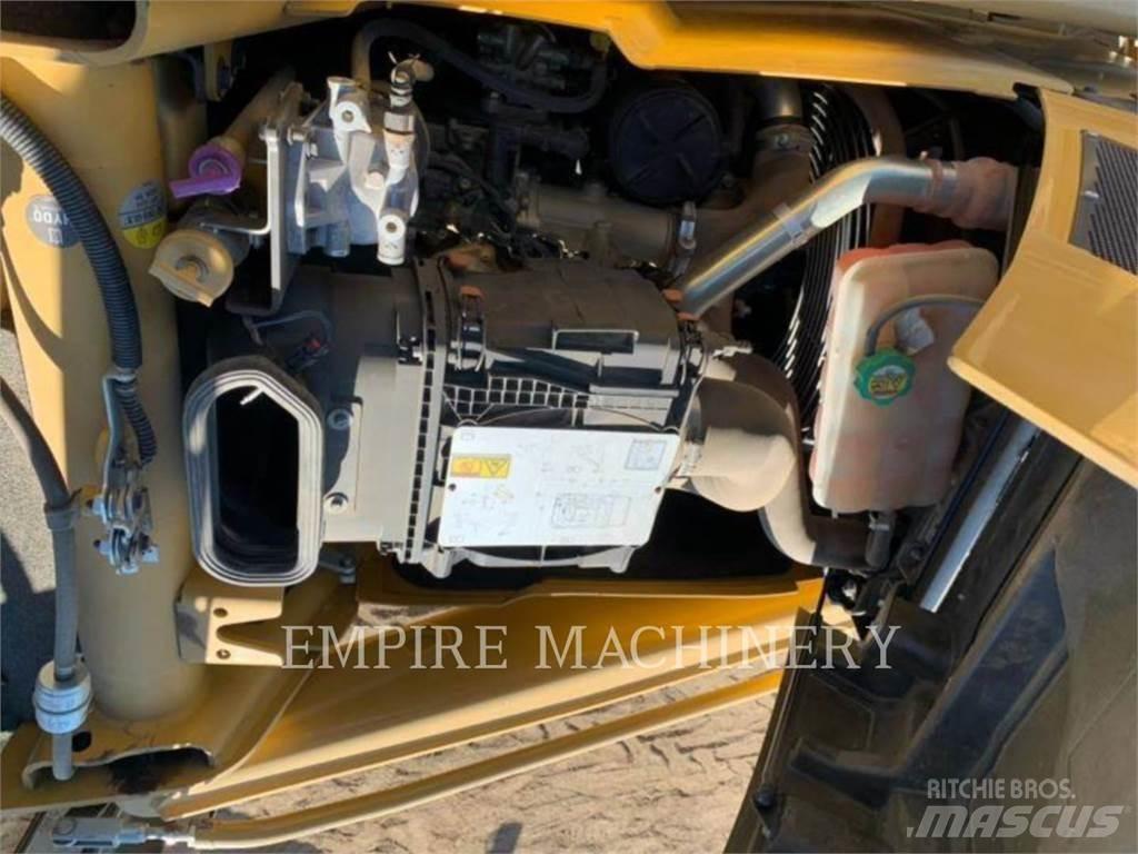 CAT 420F2 4EO Graaf-laadcombinaties