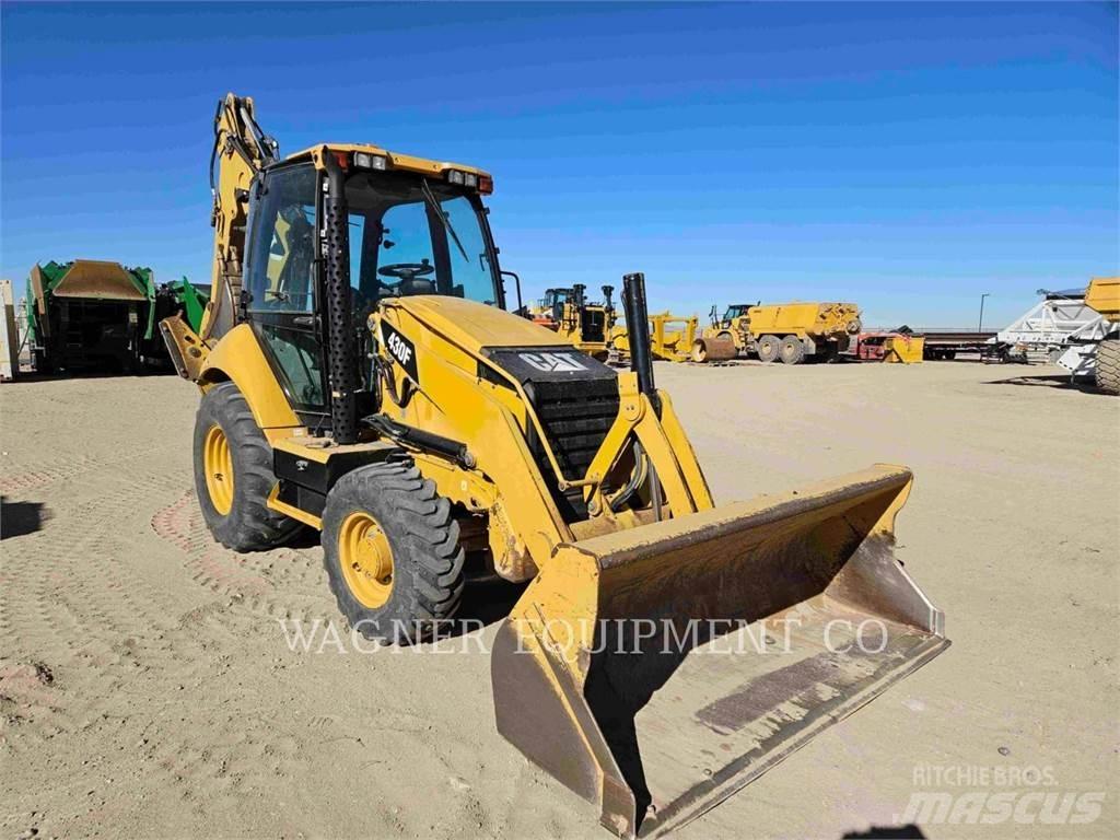 CAT 430F 4WD Graaf-laadcombinaties