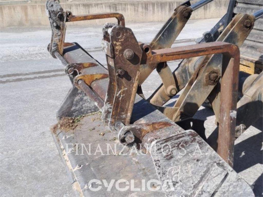 CAT 432DAA Graaf-laadcombinaties