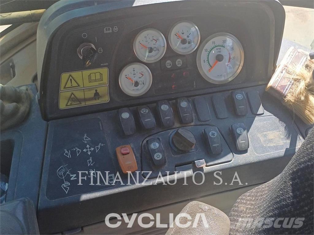 CAT 432F Graaf-laadcombinaties