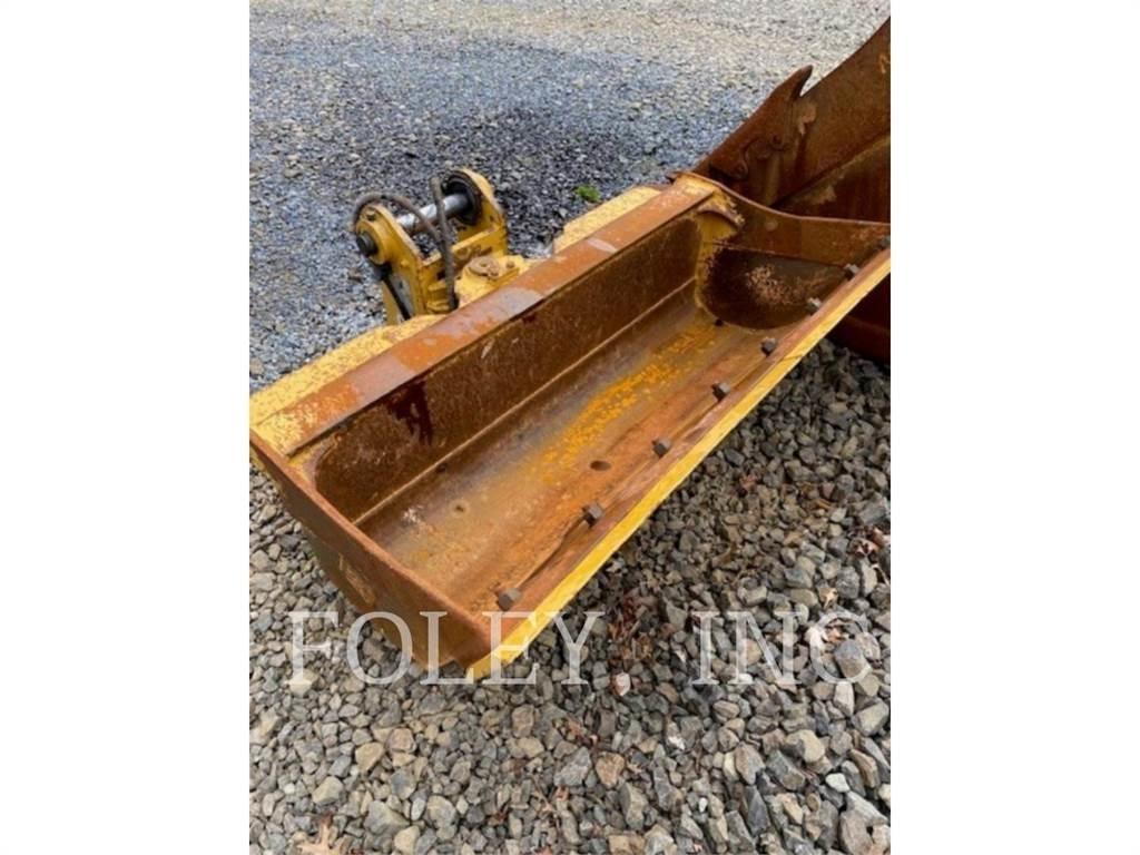 CAT 72 TILT BUCKET Bakken