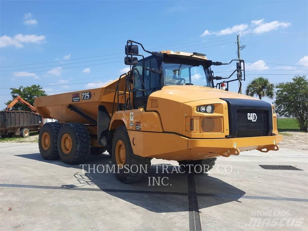CAT 725 Knik dumptrucks