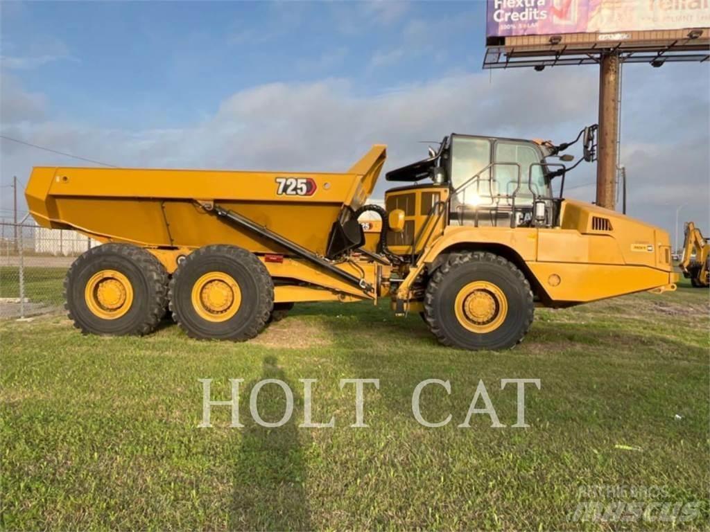 CAT 725 Knik dumptrucks