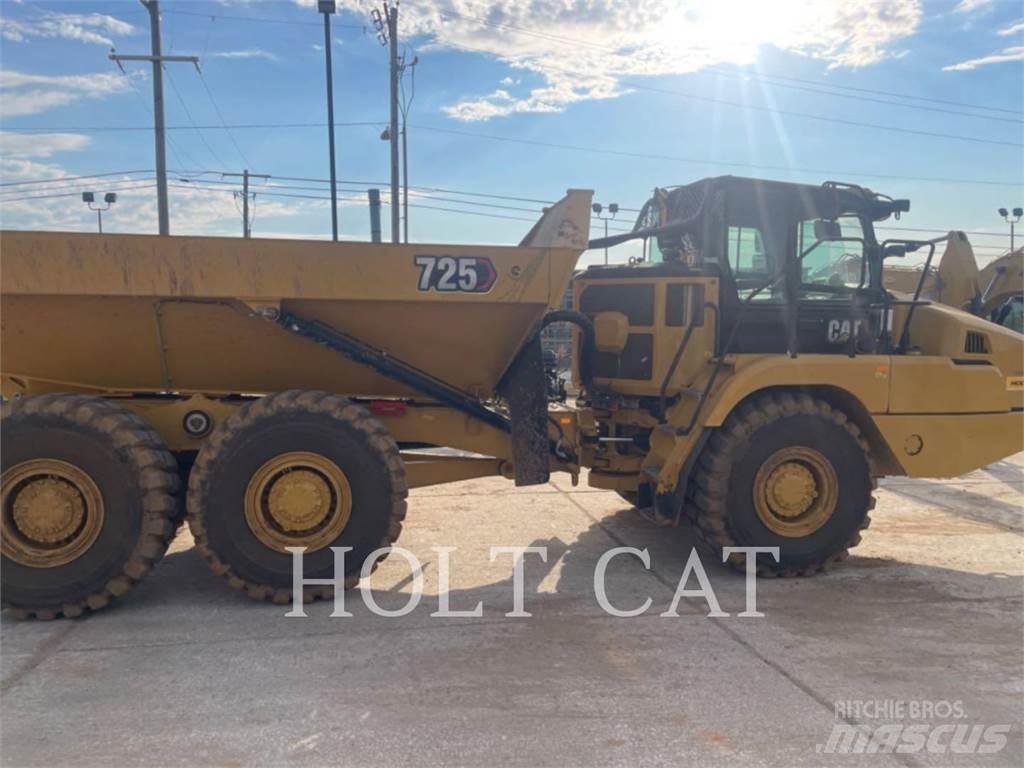 CAT 725 Knik dumptrucks
