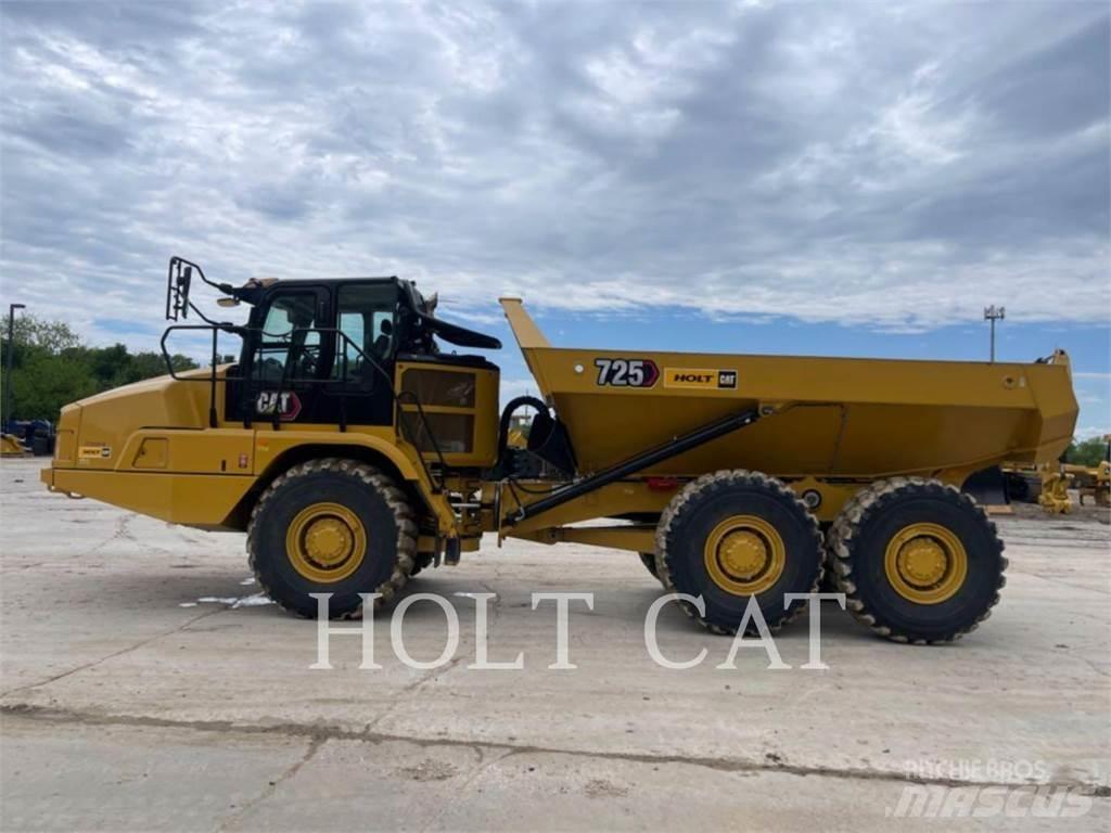 CAT 725 Knik dumptrucks