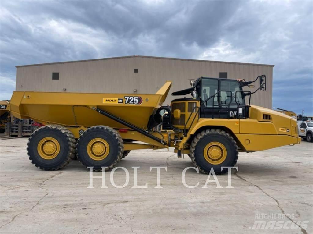 CAT 725 Knik dumptrucks