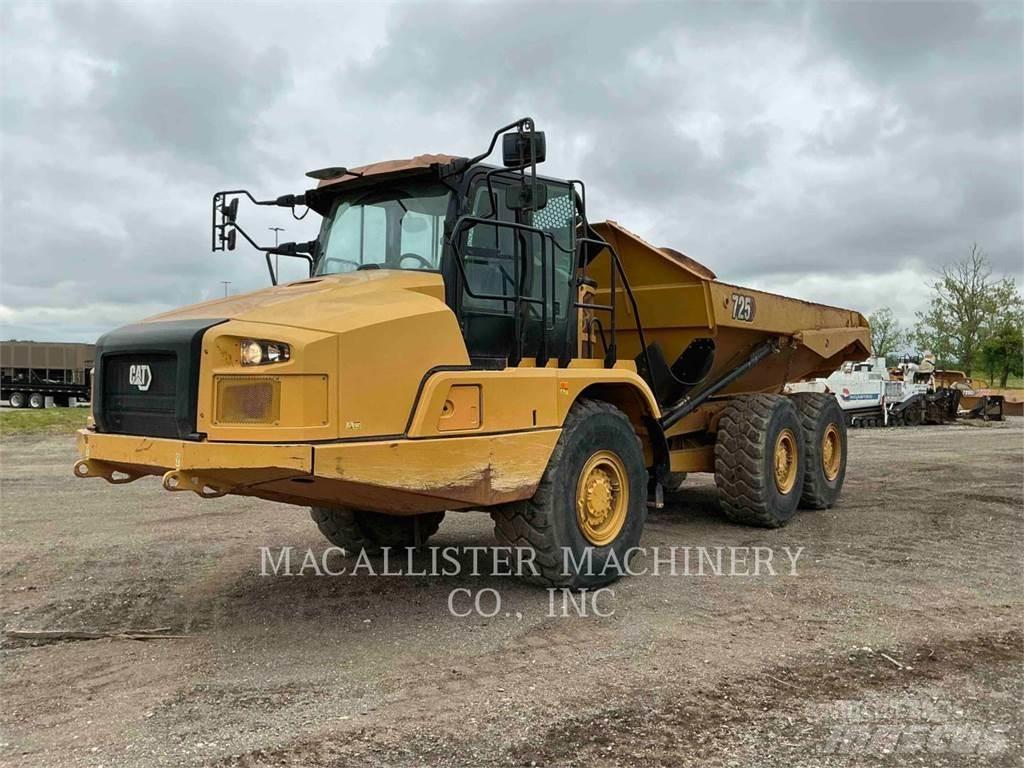 CAT 725 Knik dumptrucks