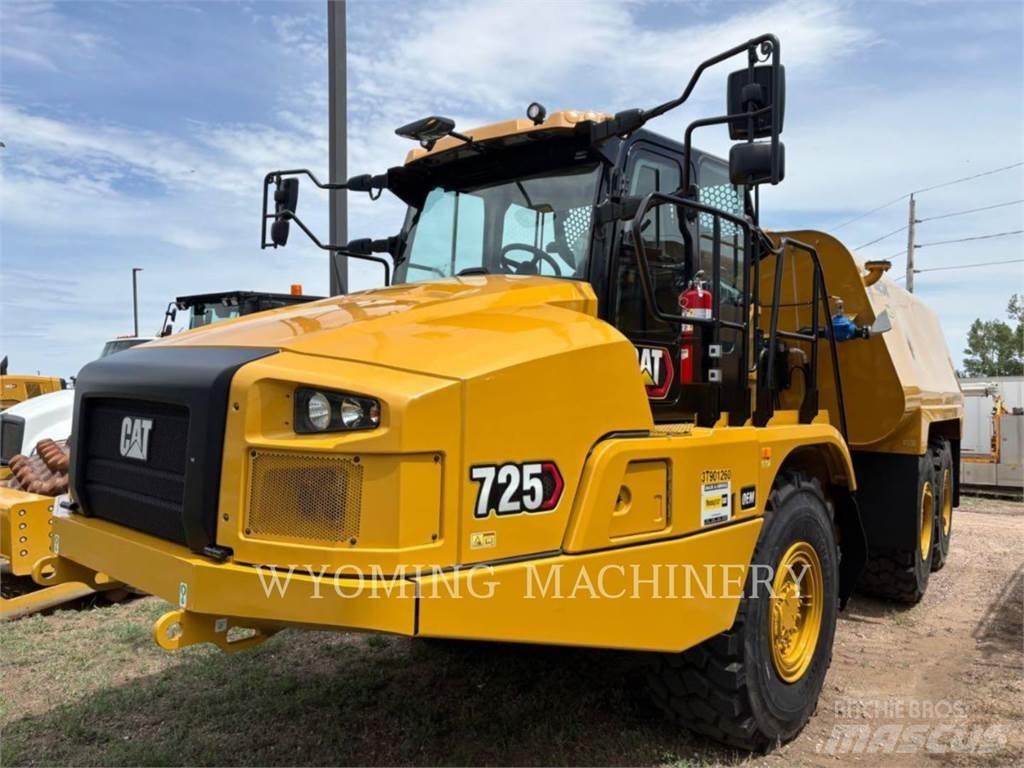 CAT 725 Knik dumptrucks