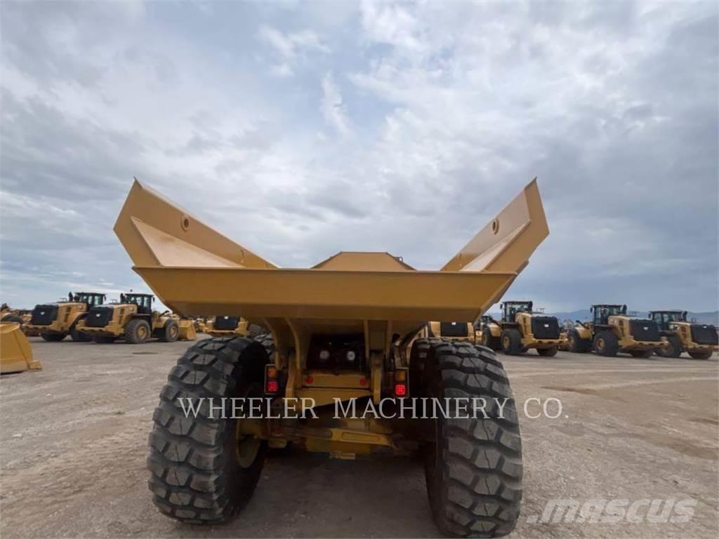 CAT 725 Knik dumptrucks