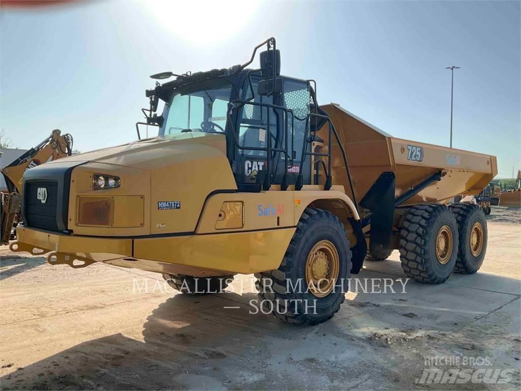 CAT 725 Knik dumptrucks