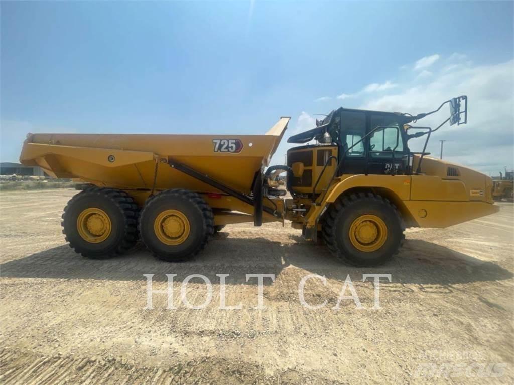 CAT 725 Knik dumptrucks