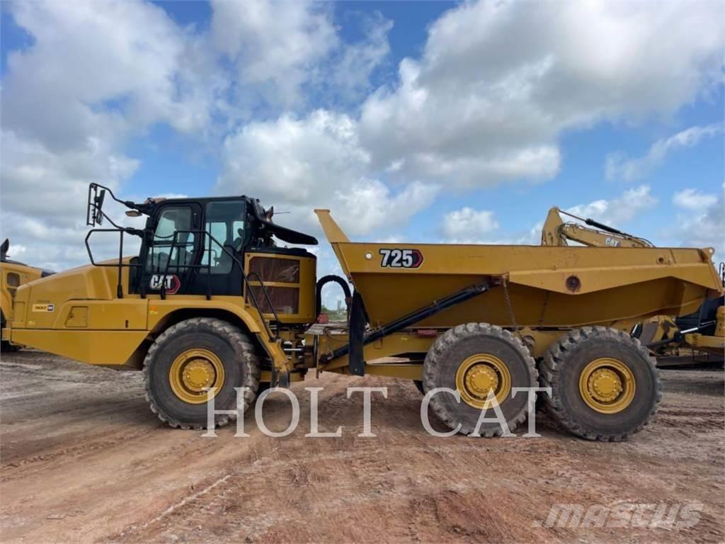 CAT 725 Knik dumptrucks