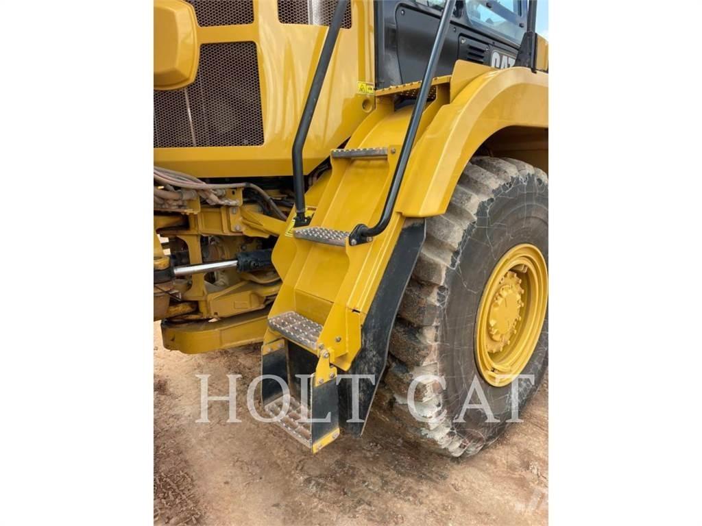 CAT 725 Knik dumptrucks