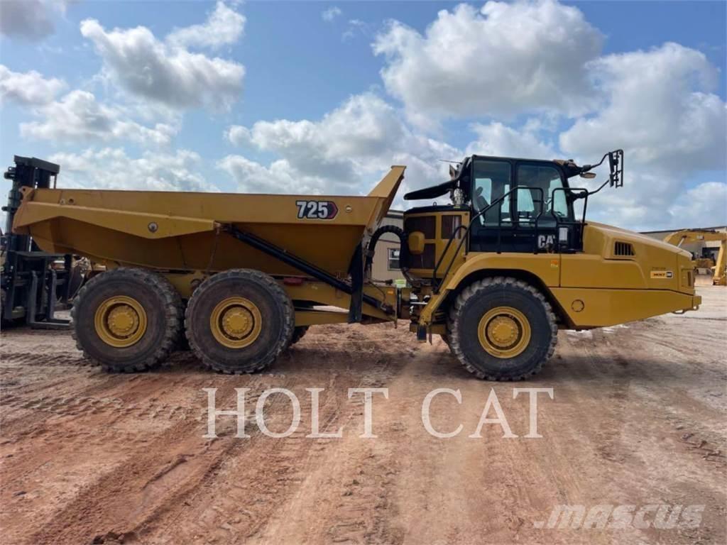 CAT 725 Knik dumptrucks
