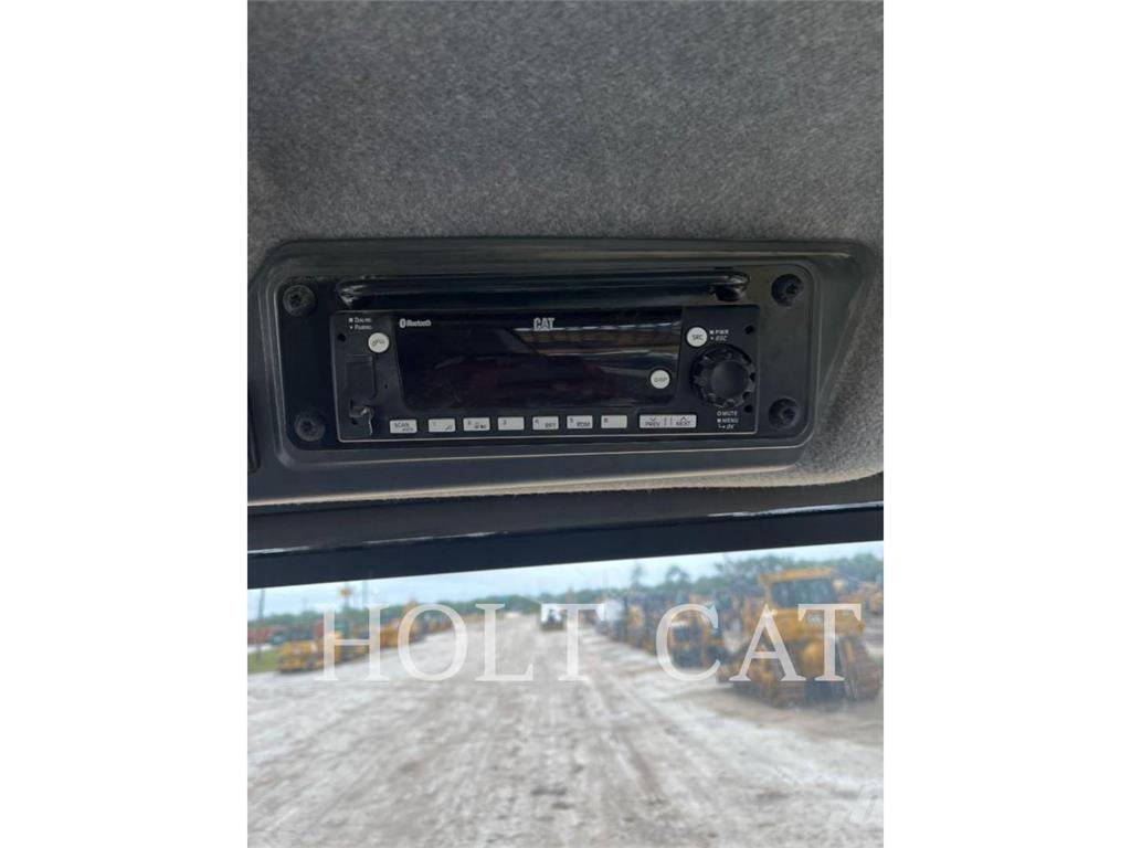 CAT 725 Knik dumptrucks