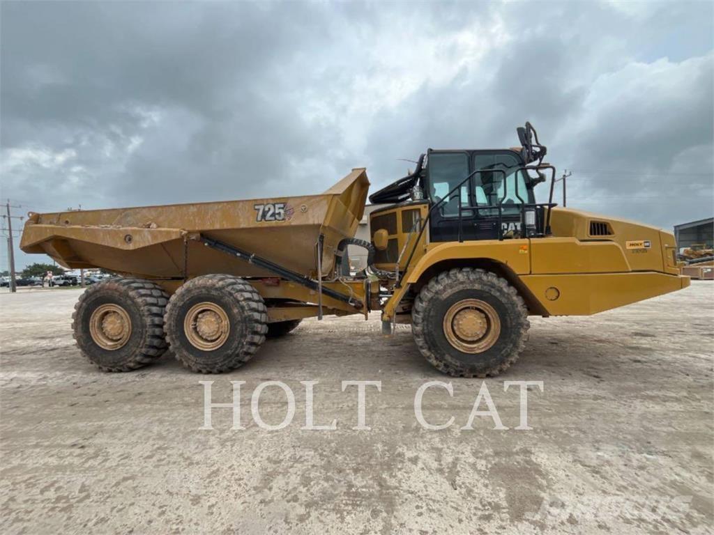 CAT 725 Knik dumptrucks