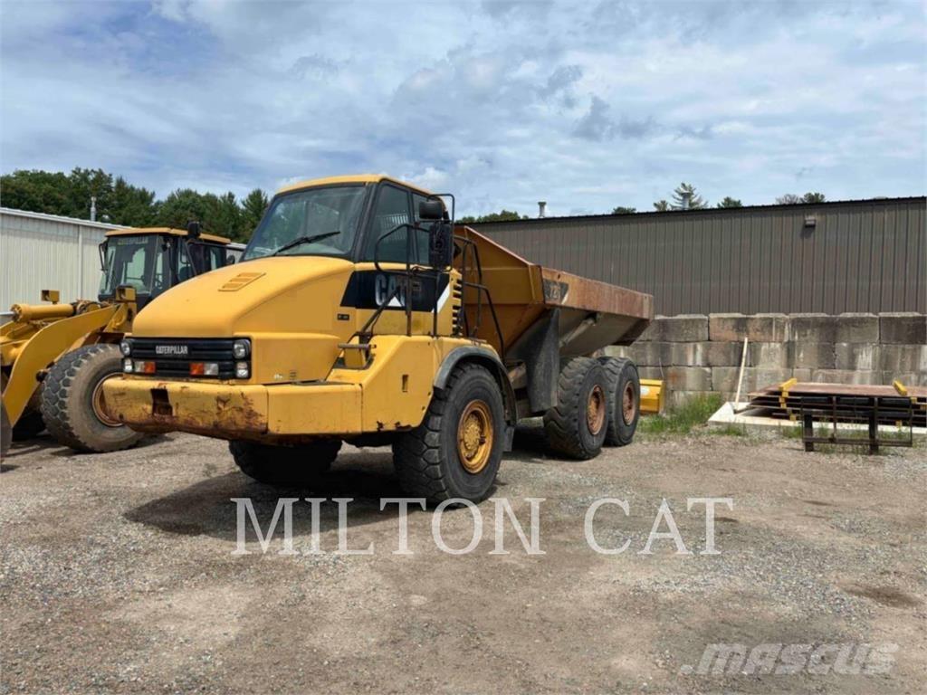 CAT 725 Knik dumptrucks