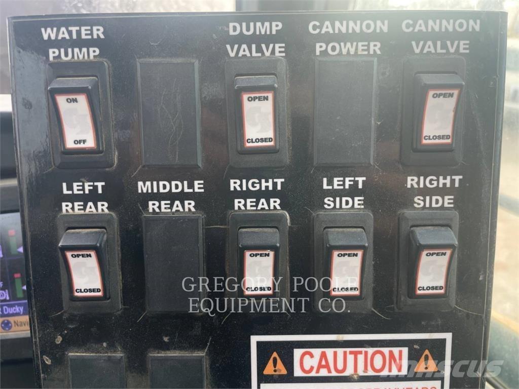 CAT 725 C Knik dumptrucks