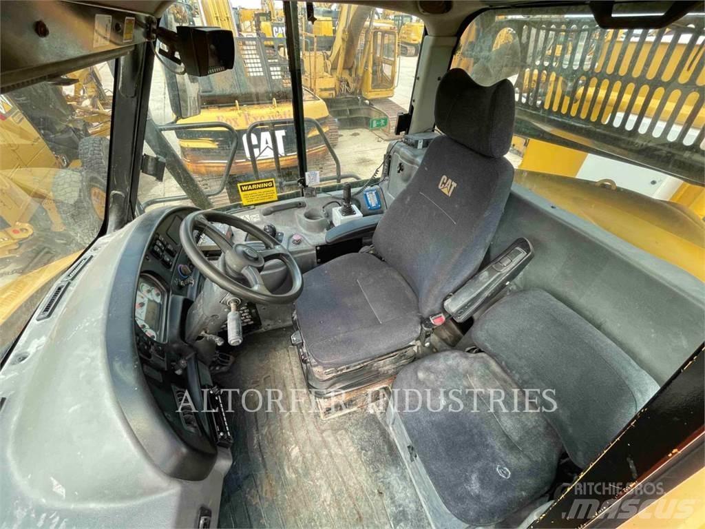 CAT 725 WT Knik dumptrucks