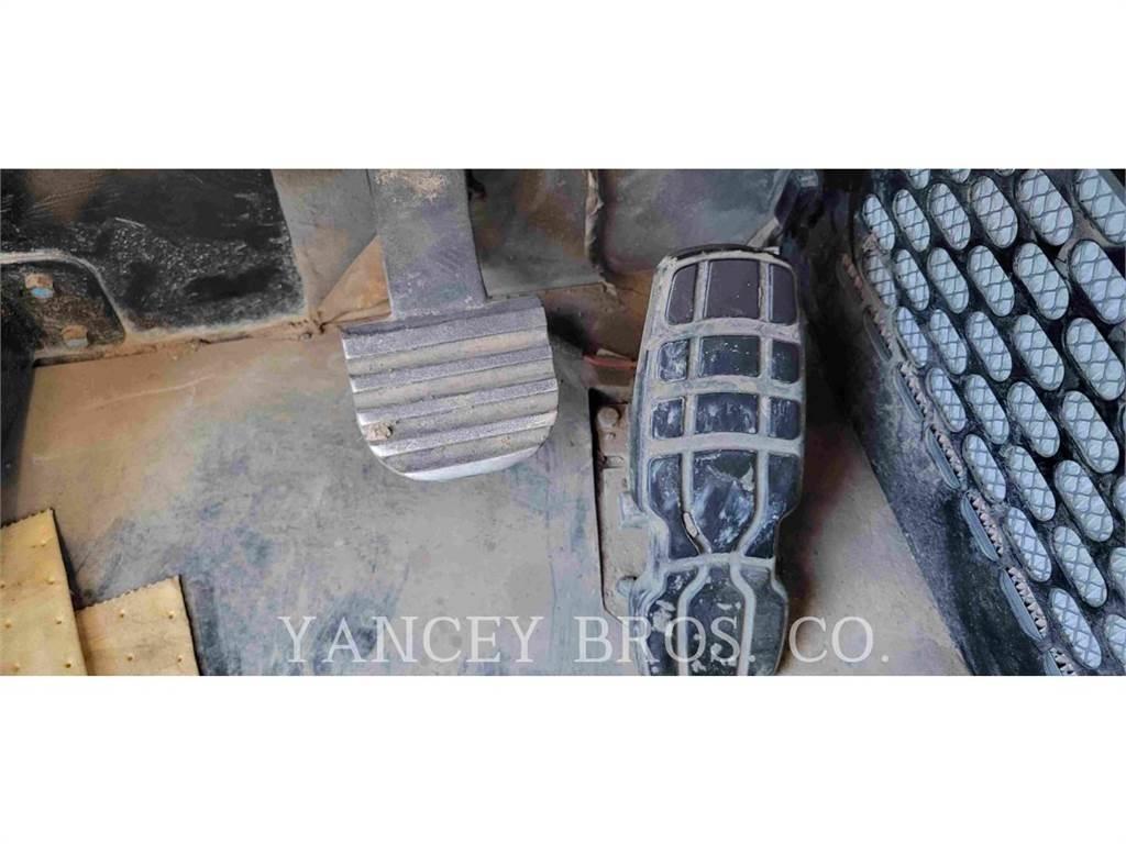 CAT 725 WT Knik dumptrucks