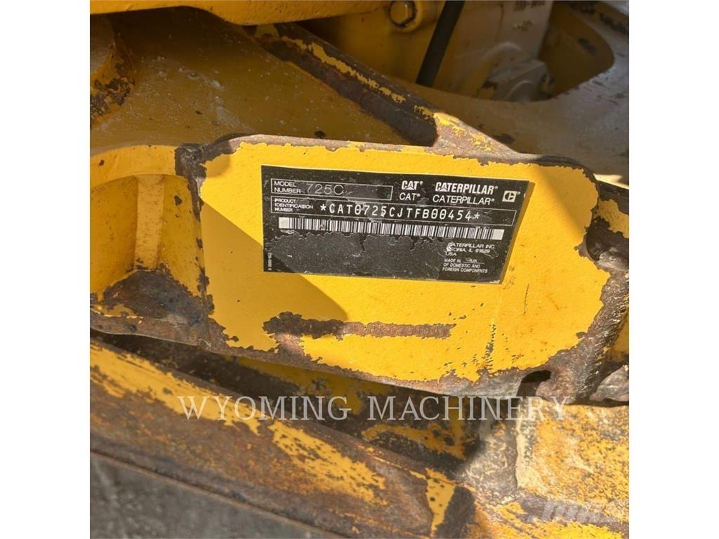 CAT 725C Knik dumptrucks