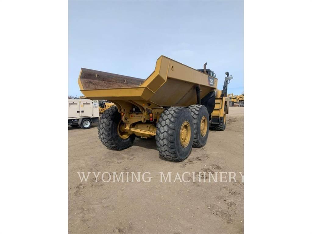 CAT 725C 2 Knik dumptrucks