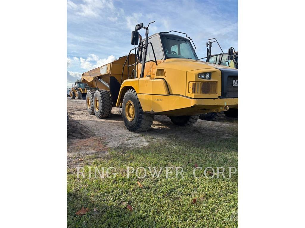 CAT 725C2TG Knik dumptrucks