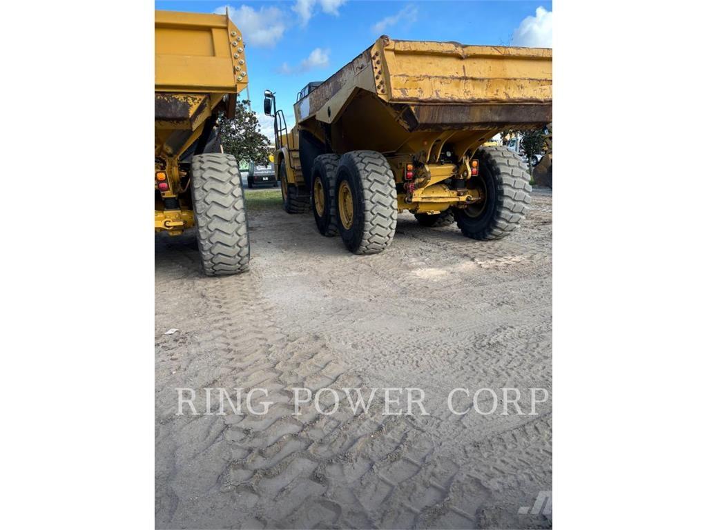 CAT 725C2TG Knik dumptrucks