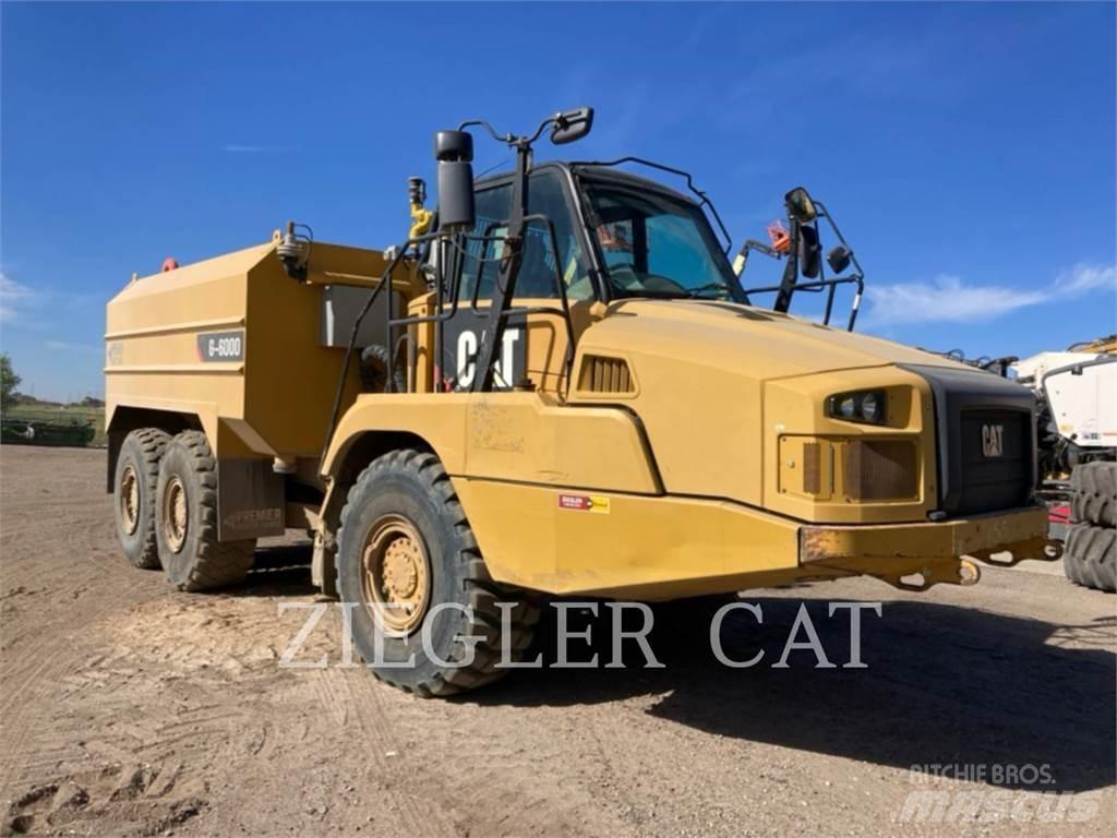 CAT 725CWT Tankwagen