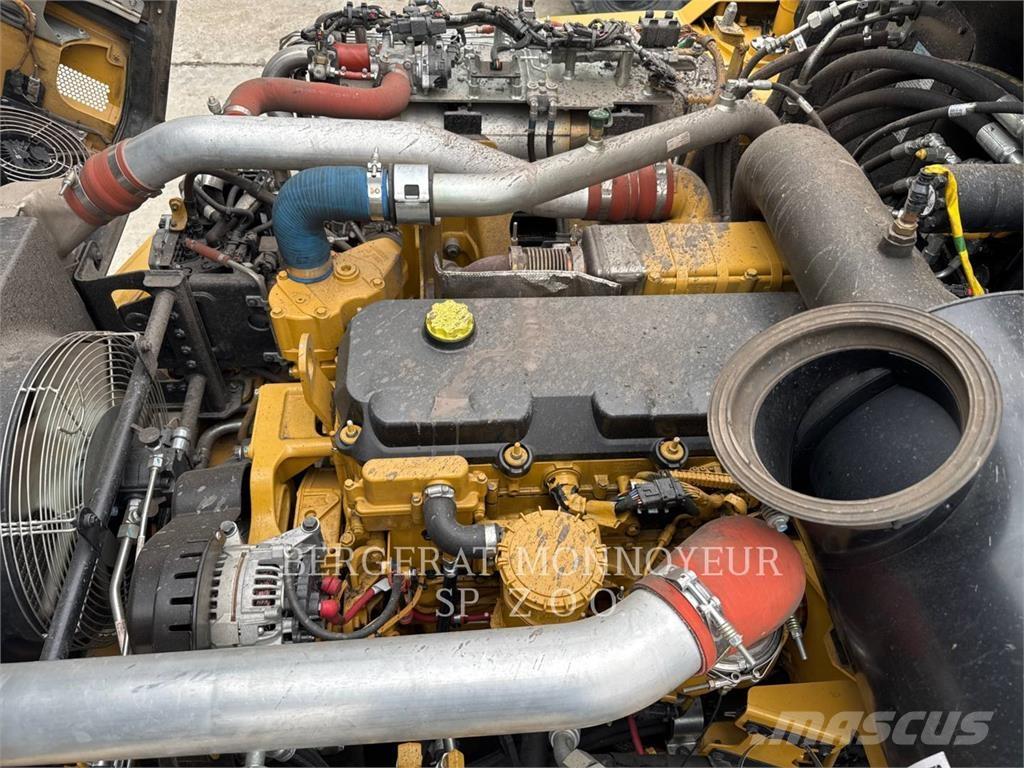 CAT 730 Knik dumptrucks