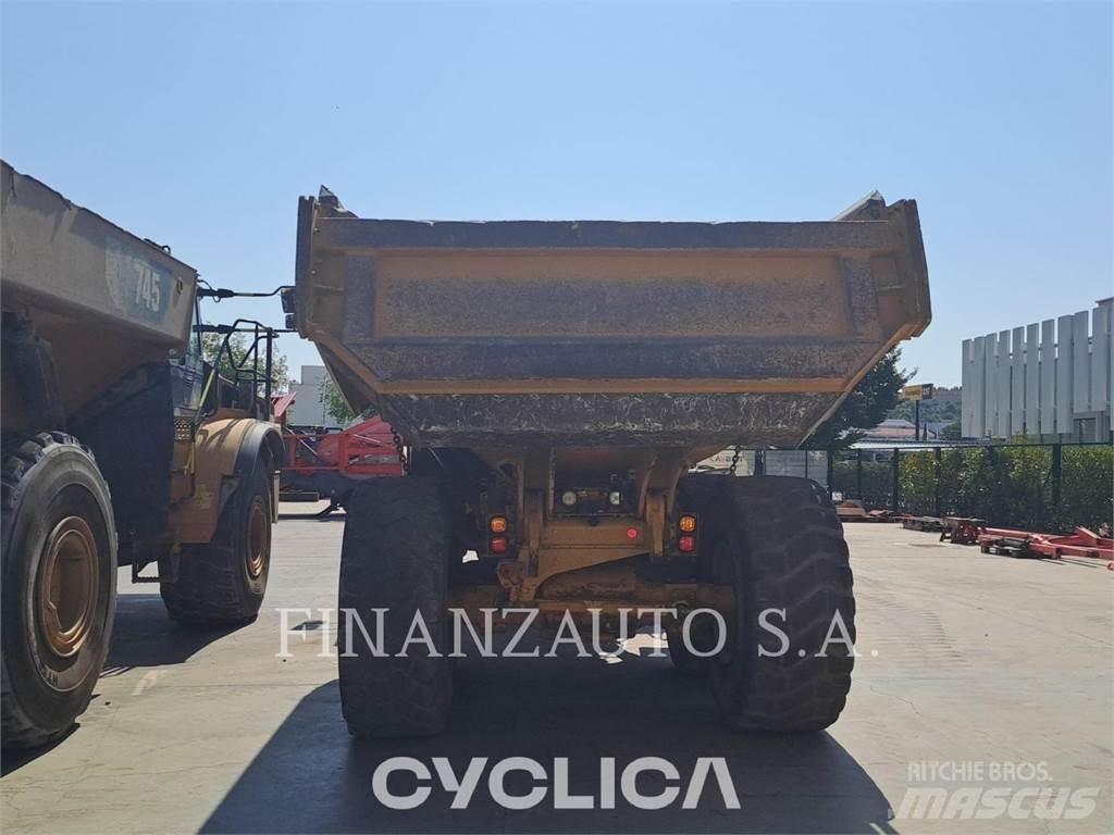 CAT 730 Knik dumptrucks