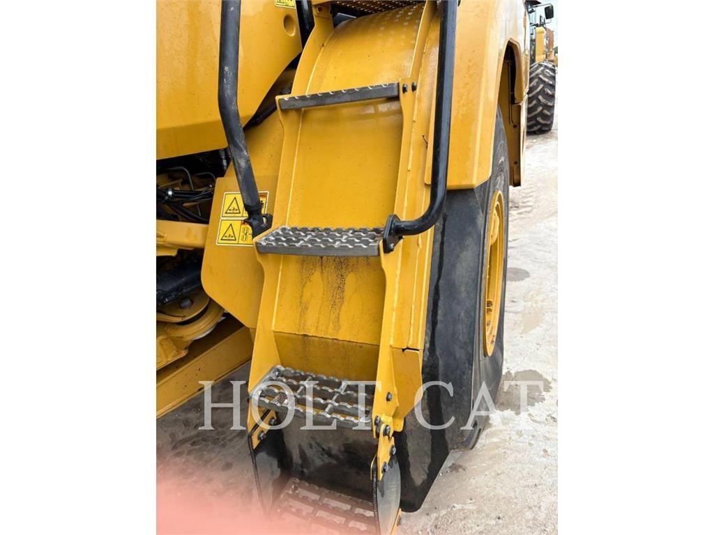 CAT 730 Knik dumptrucks