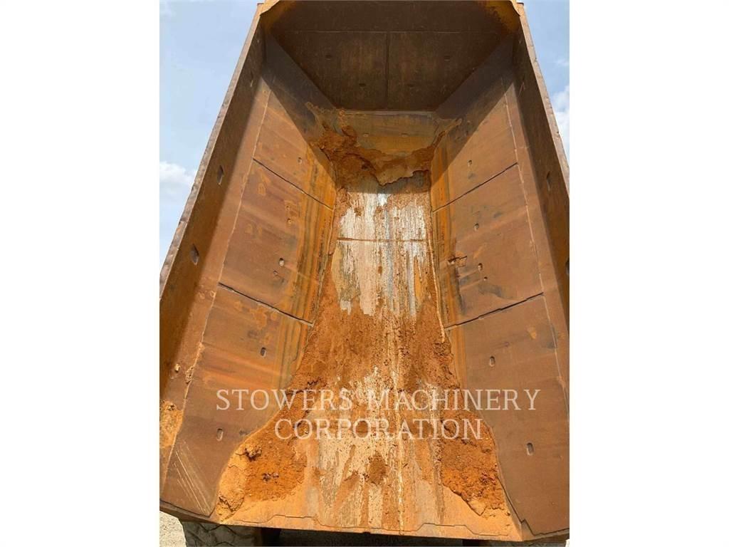 CAT 740B Knik dumptrucks