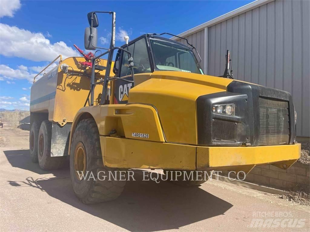 CAT 740B WT Water tankwagens