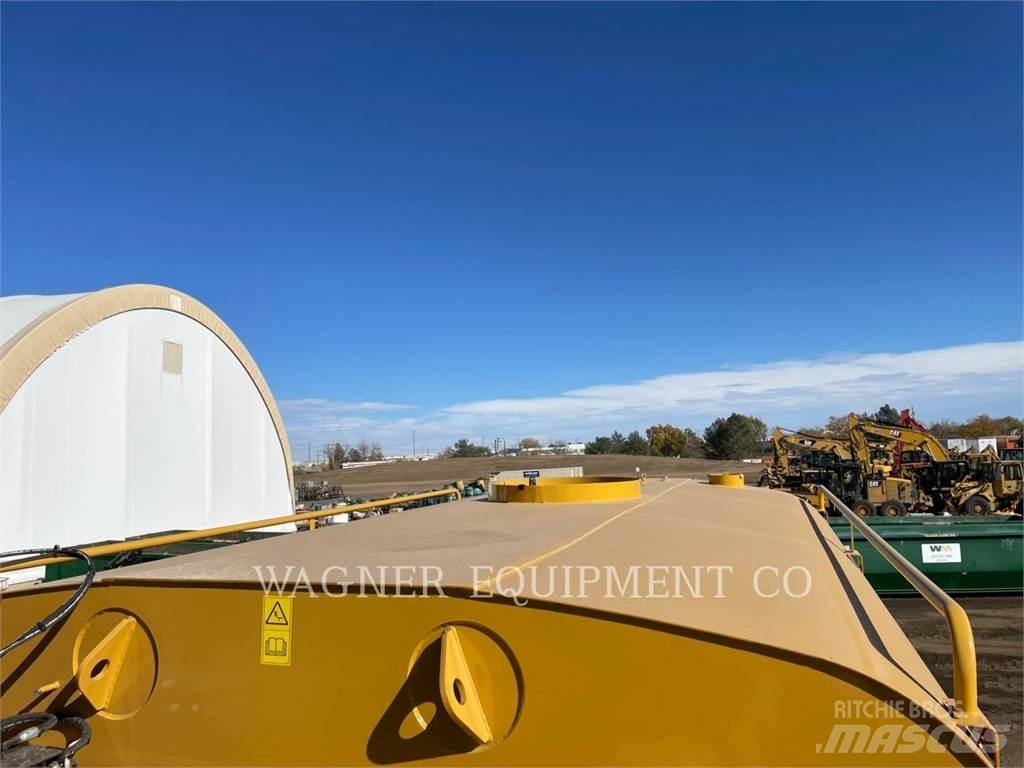 CAT 740B WT RB Water tankwagens